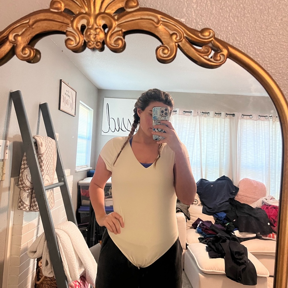 Women's Cream old navy V-Neck Top